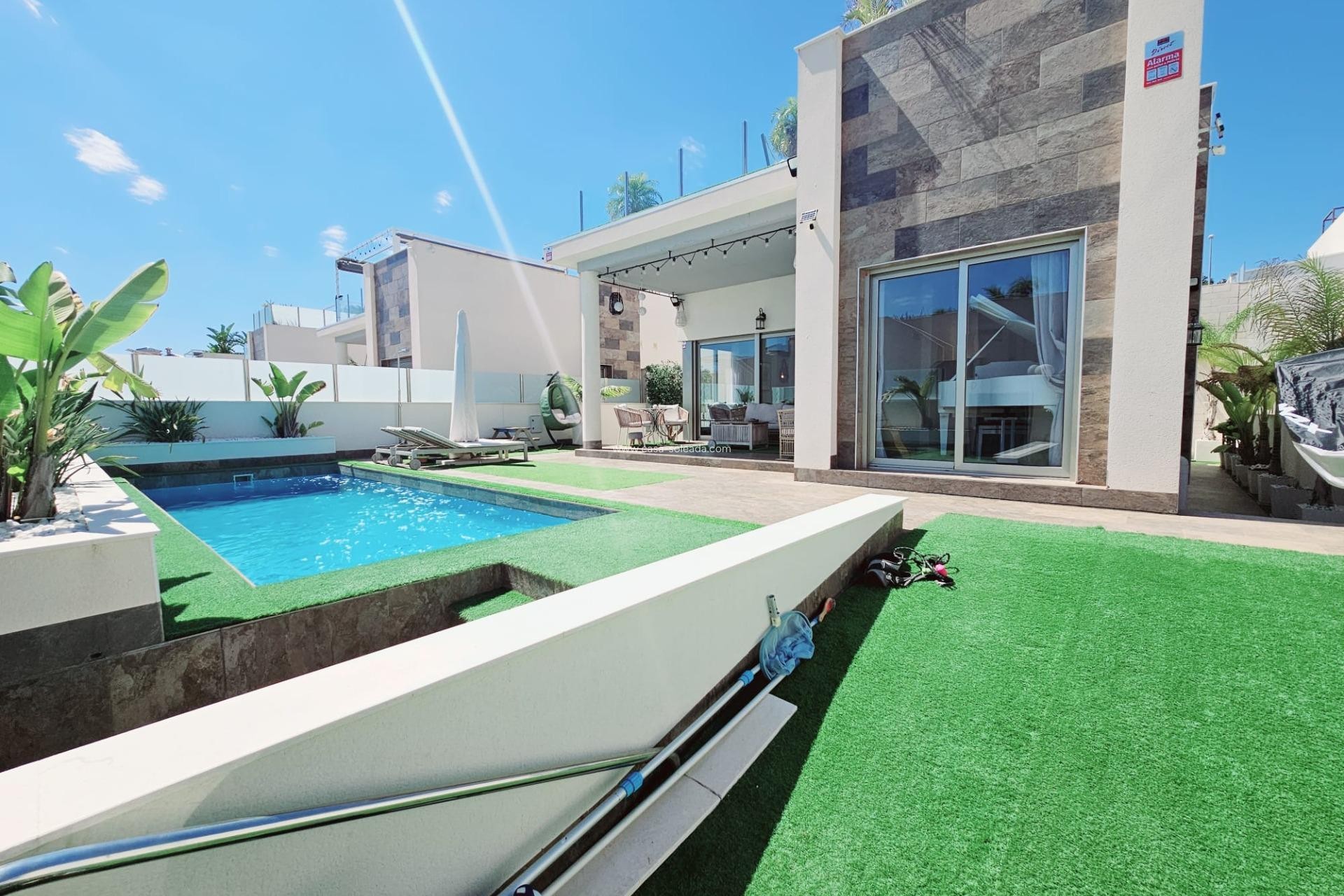 Wiederverkauf - Villa - Orihuela Costa - Villamartín