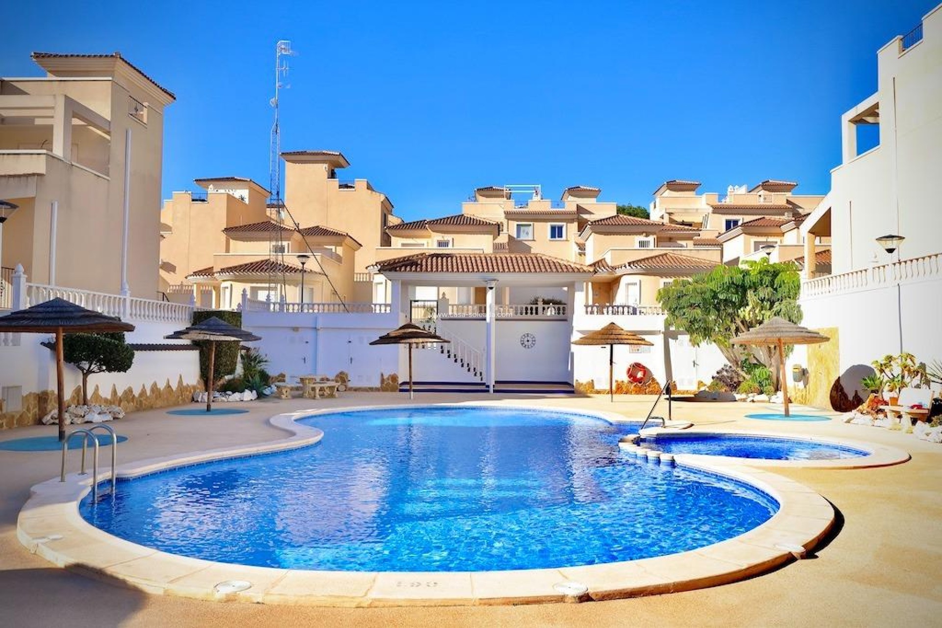 Wiederverkauf - Villa - San Miguel de Salinas - Residencial los flamencos