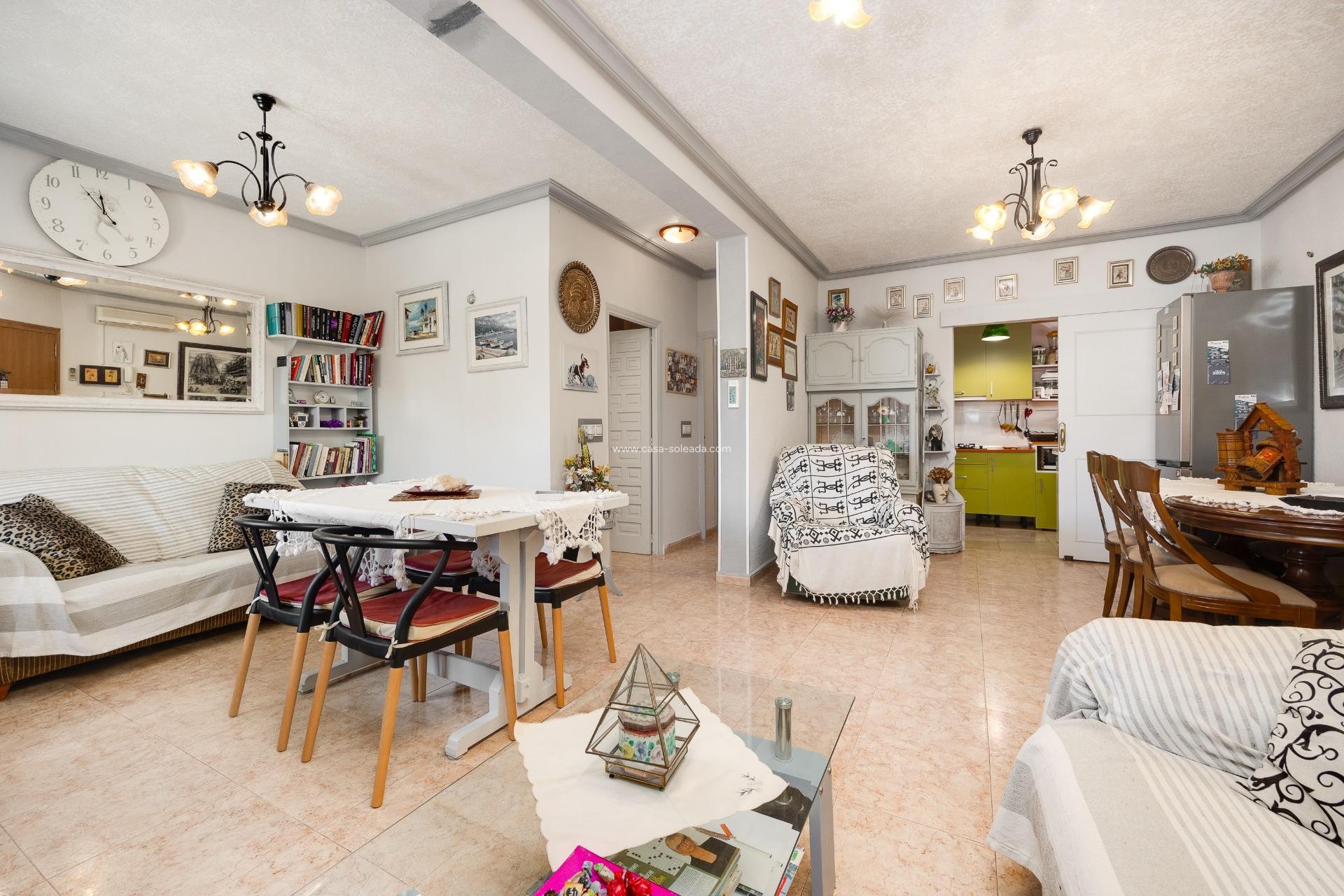 Wiederverkauf - Villa - Torrevieja - Aguas nuevas