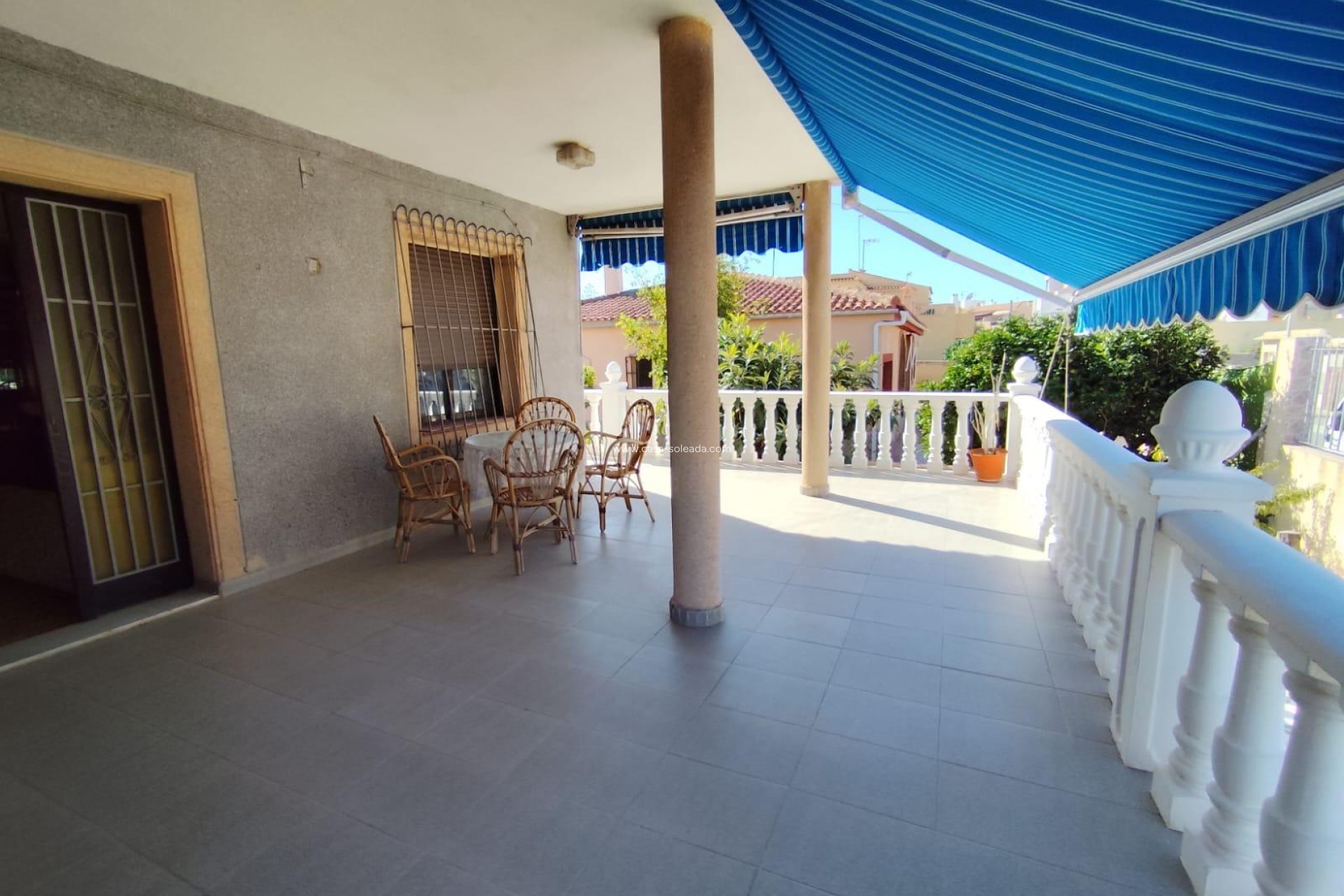 Wiederverkauf - Villa - Torrevieja - Estacion Autobuses