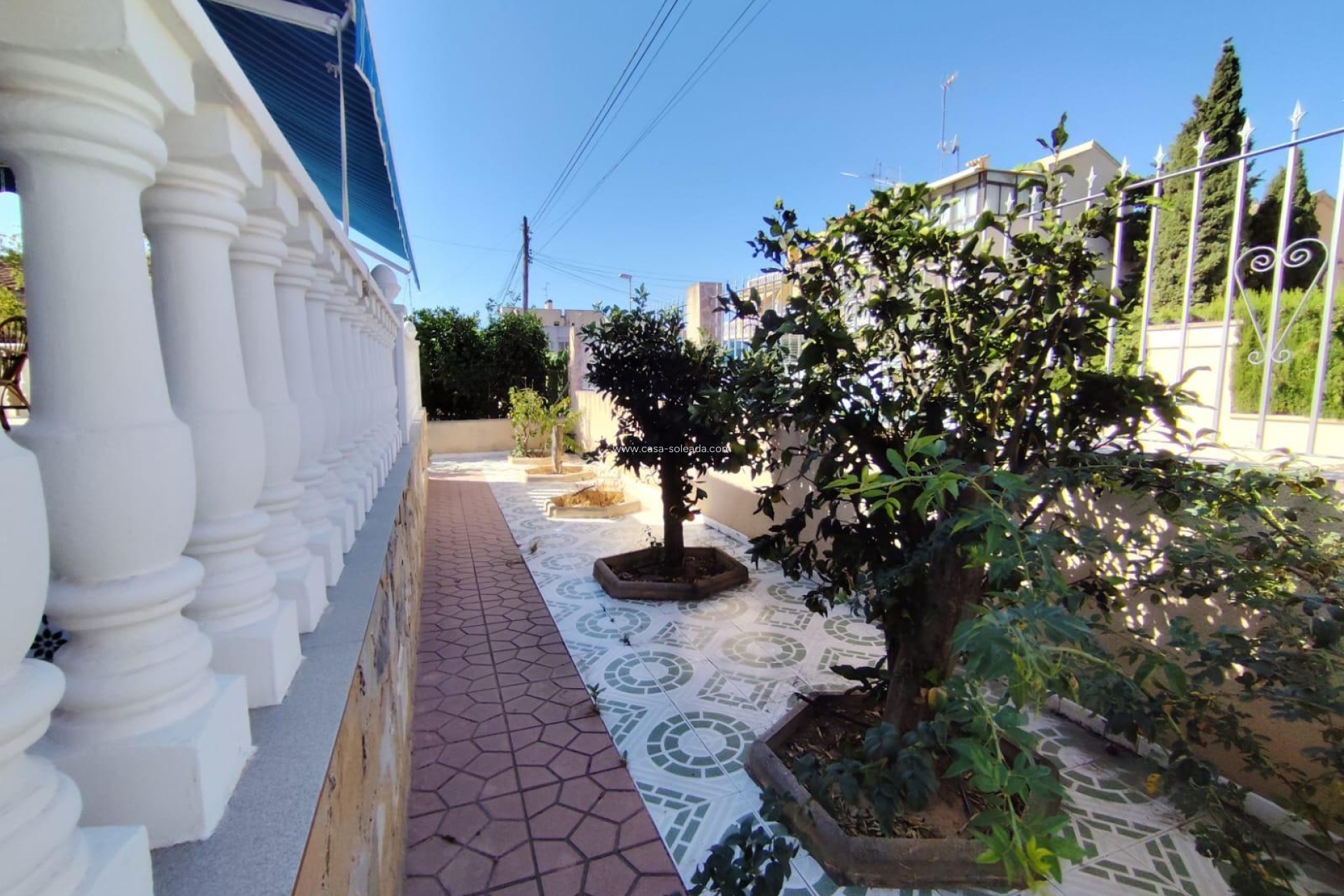 Wiederverkauf - Villa - Torrevieja - Estacion Autobuses