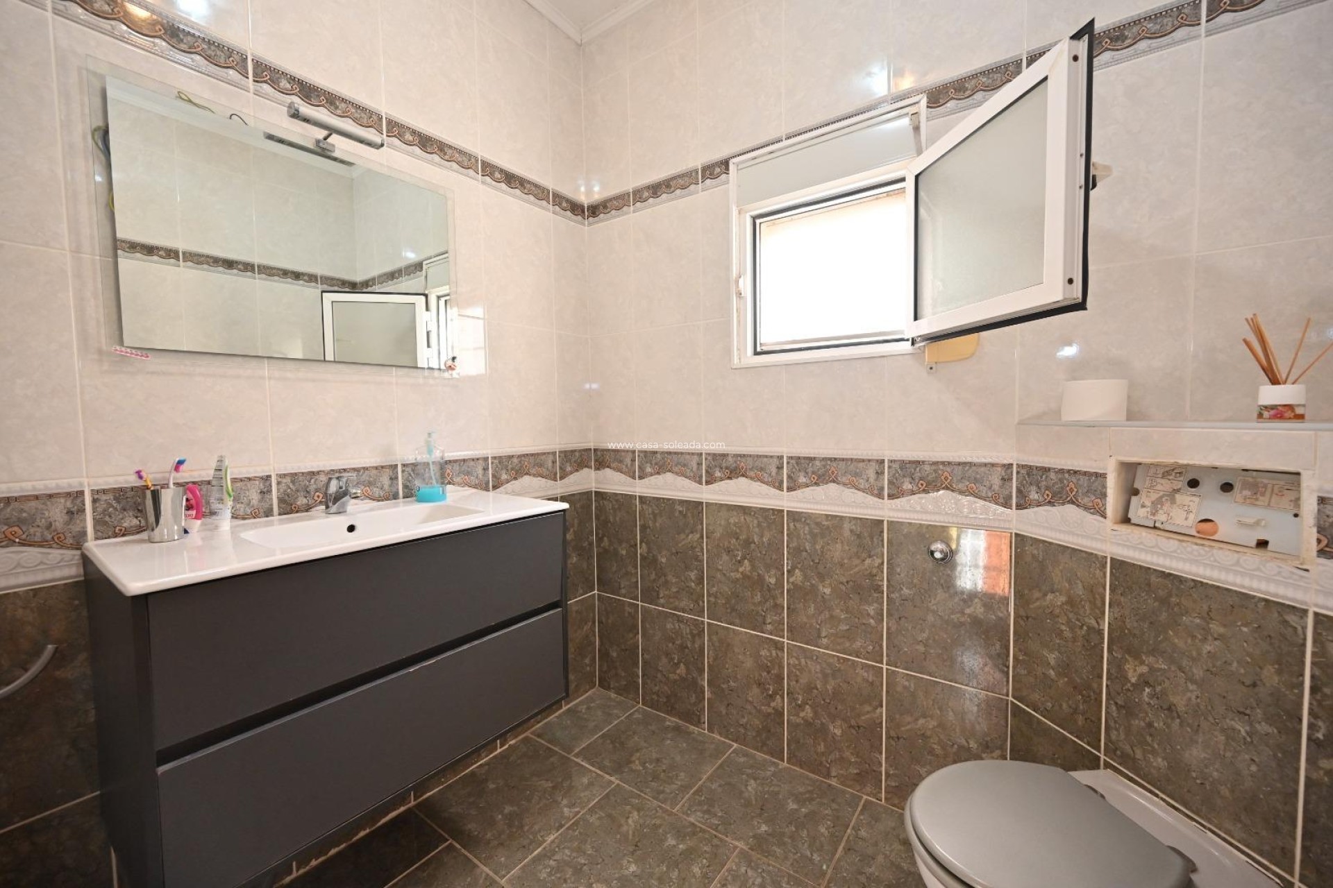 Wiederverkauf - Villa - Torrevieja - Los Balcones