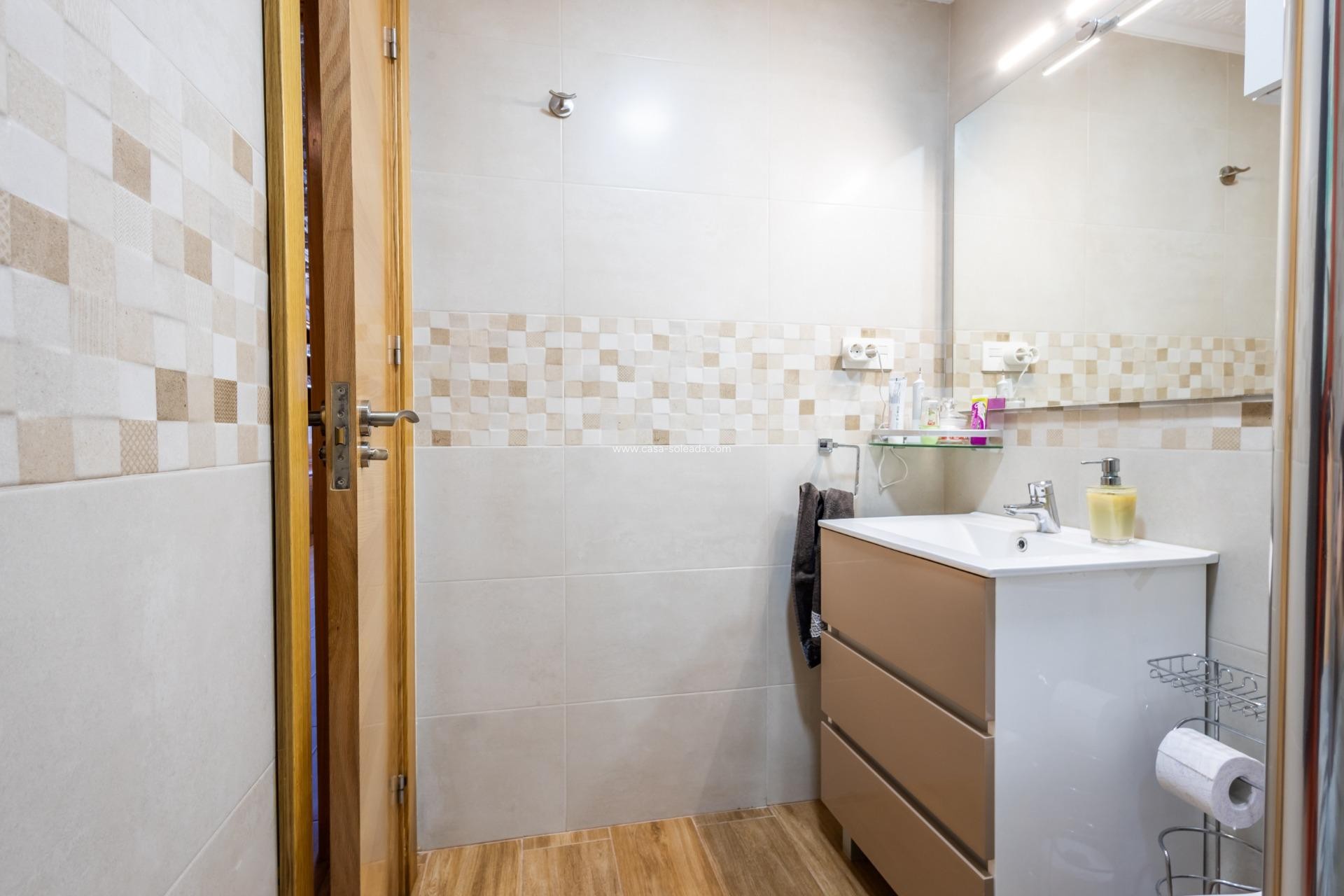 Wiederverkauf - Wohnung - Torrevieja - Acequion