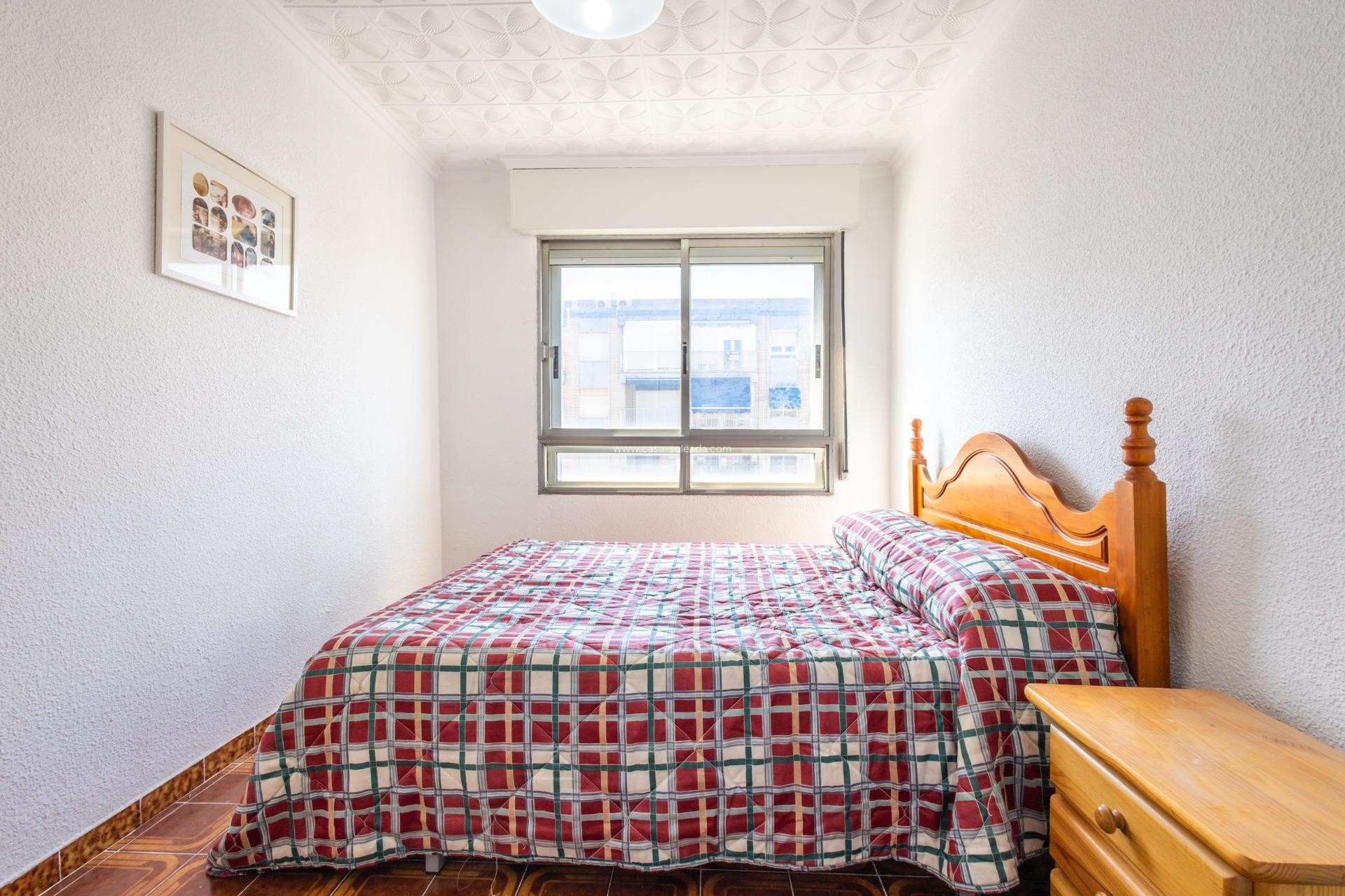 Wiederverkauf - Wohnung - Torrevieja - Acequion