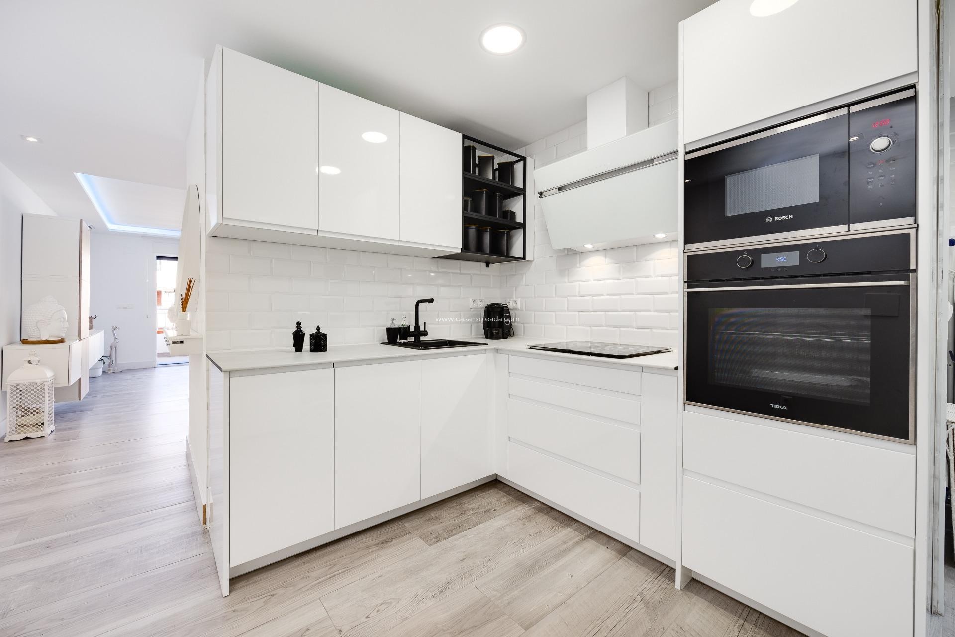 Wiederverkauf - Wohnung - Torrevieja - Acequion