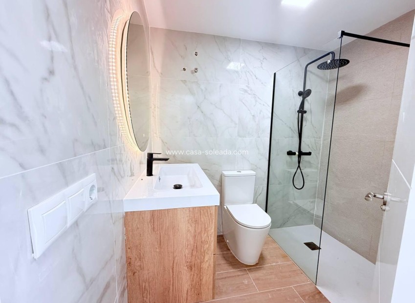 Wiederverkauf - Wohnung - Torrevieja - Acequion