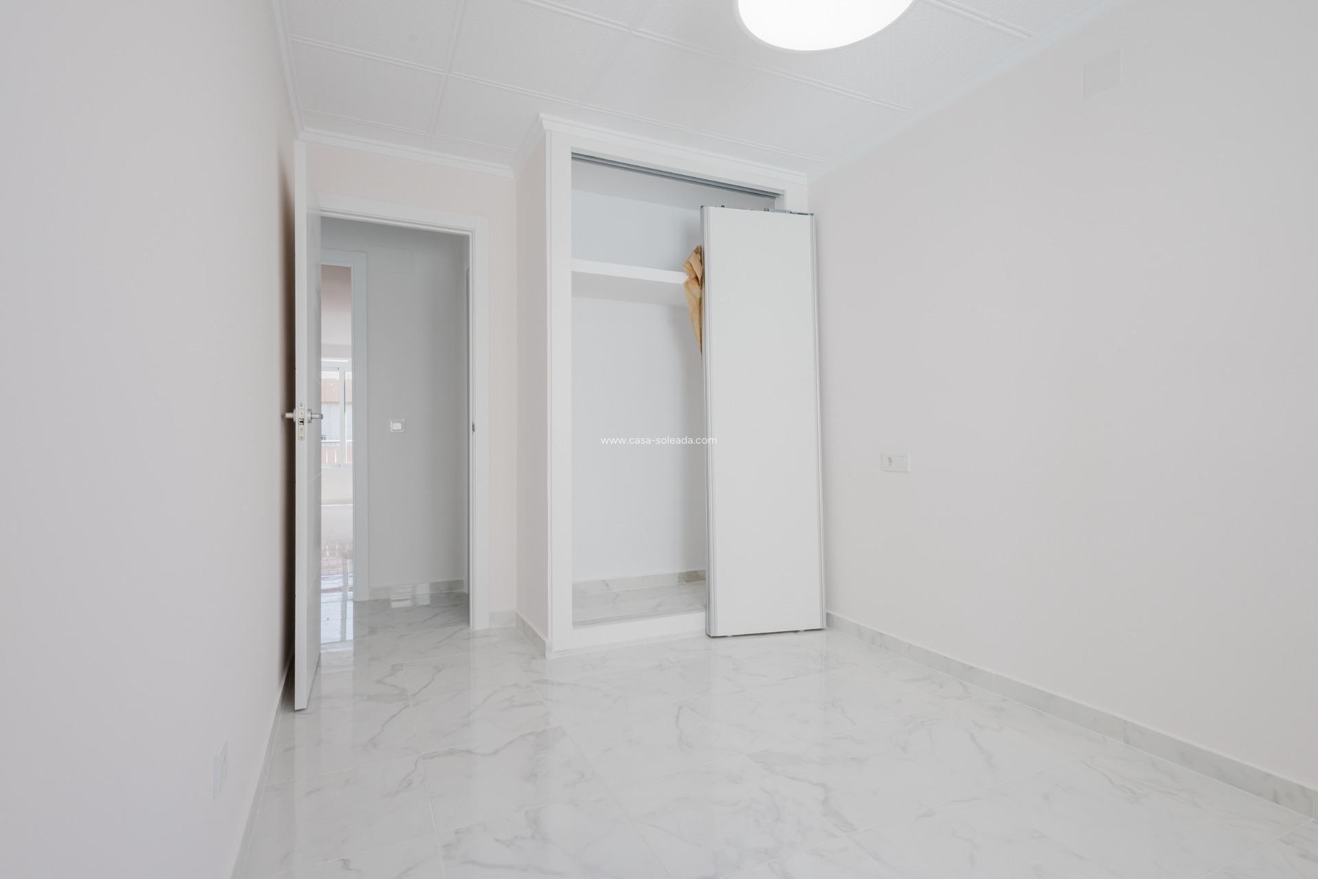 Wiederverkauf - Wohnung - Torrevieja - Acequion