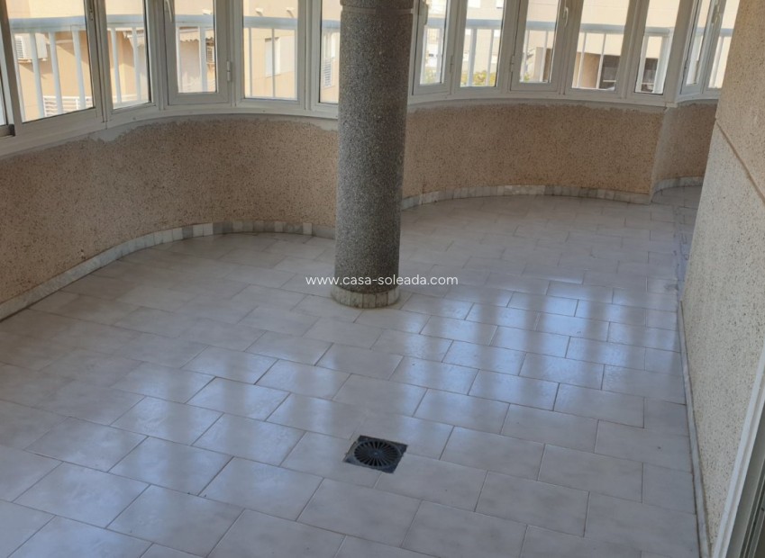 Wiederverkauf - Wohnung - Torrevieja - Center