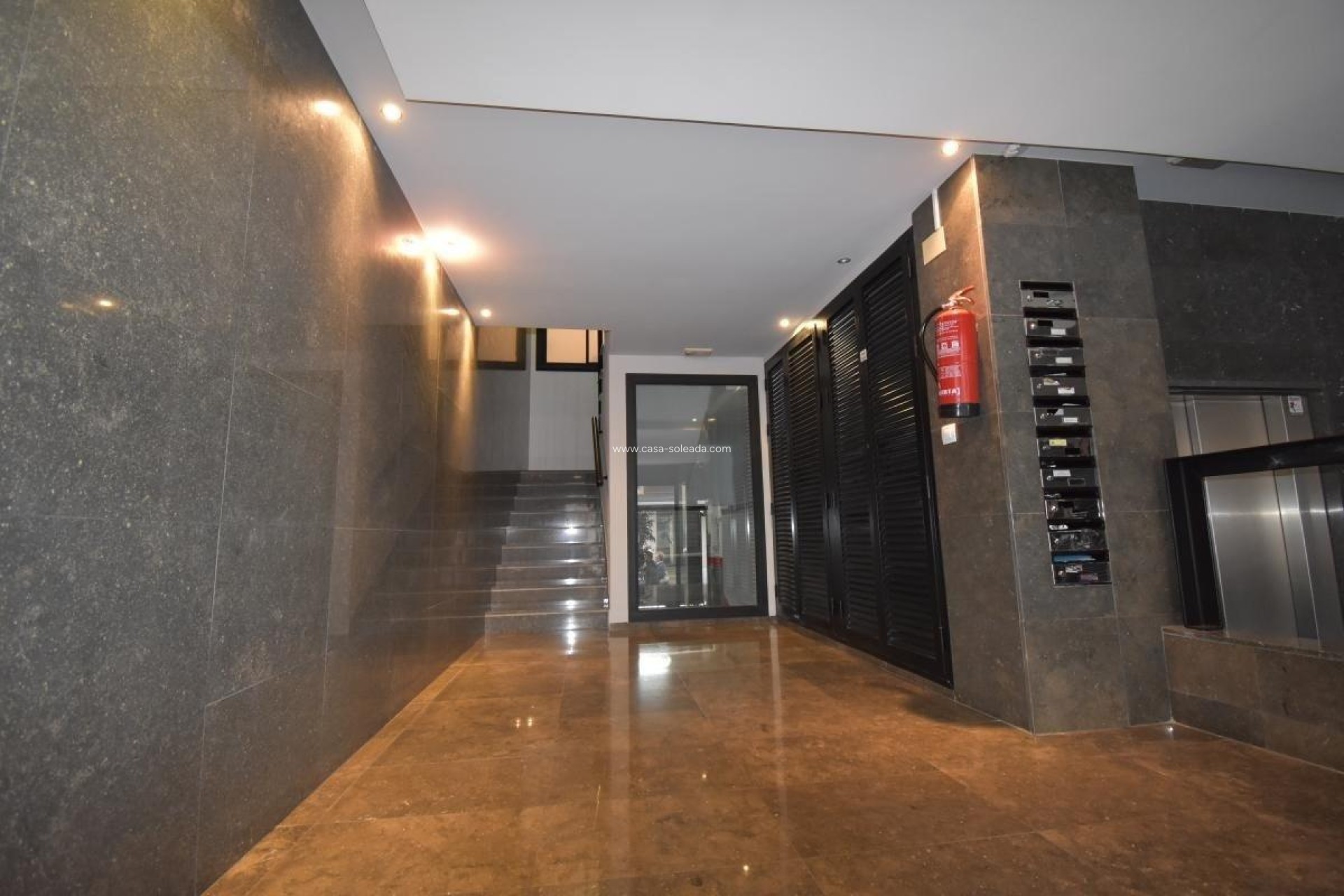 Wiederverkauf - Wohnung - Torrevieja - Centro - Muelle Pesquero
