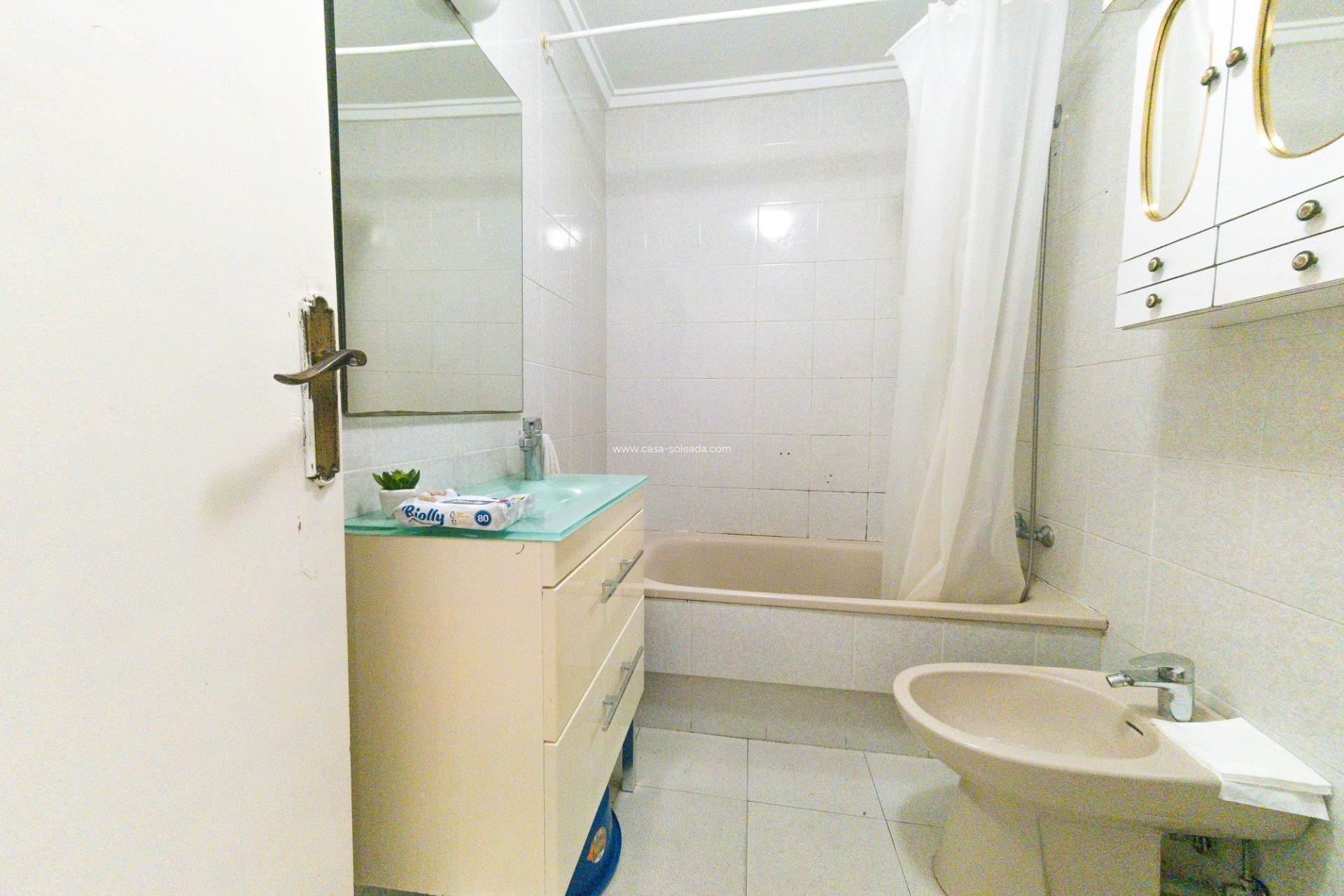 Wiederverkauf - Wohnung - Torrevieja - Playa del Cura