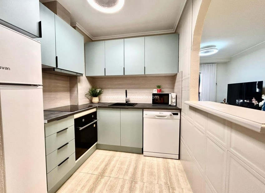 Wiederverkauf - Wohnung - Torrevieja - Playa del Cura