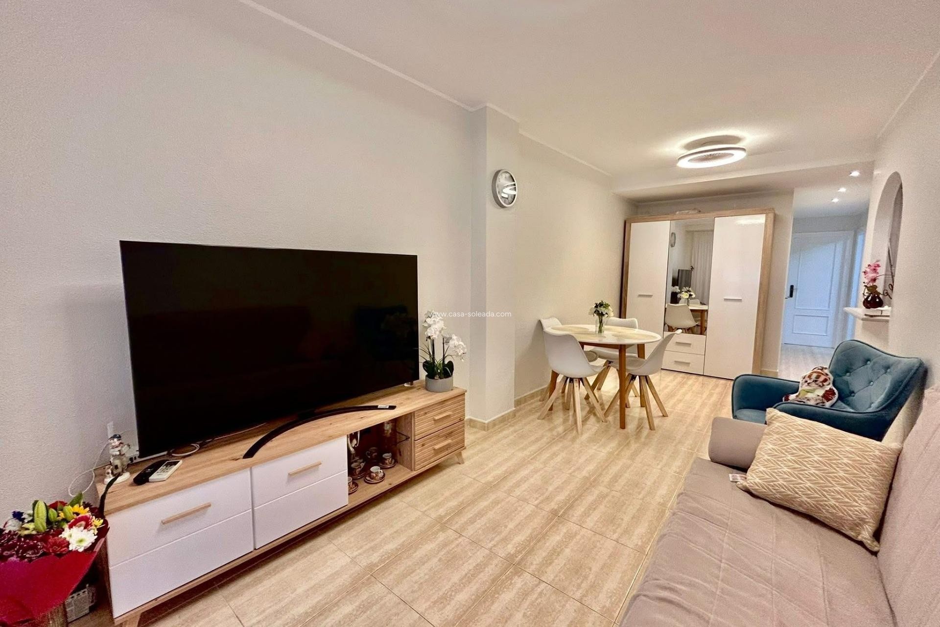 Wiederverkauf - Wohnung - Torrevieja - Playa del Cura