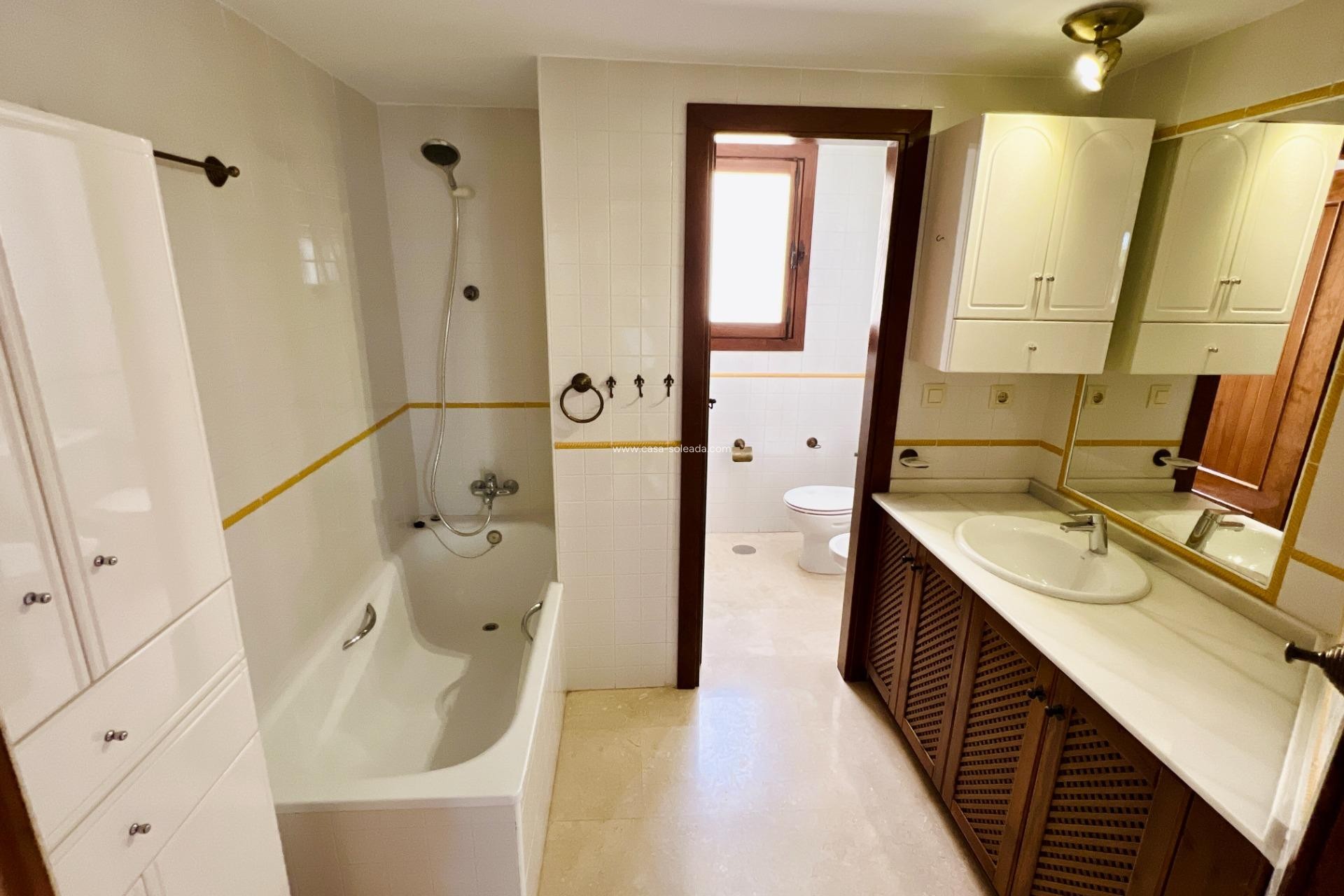 Wiederverkauf - Wohnung - Torrevieja - Punta Prima