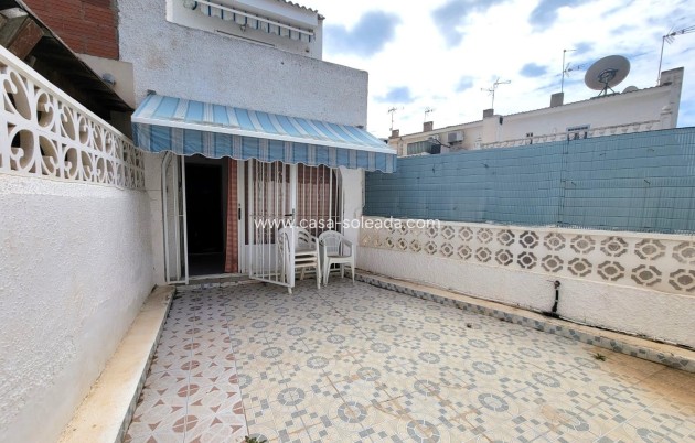 Wohnung - Wiederverkauf - Torrevieja - Calas Blanca