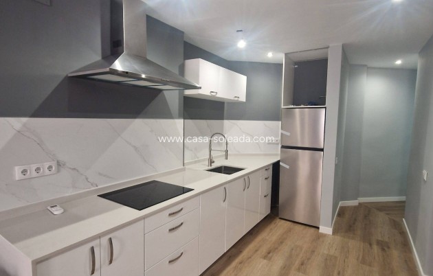 Wohnung - Wiederverkauf - Torrevieja - La Mata