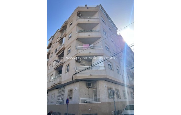 Wohnung - Wiederverkauf - Torrevieja - Playa de los Locos