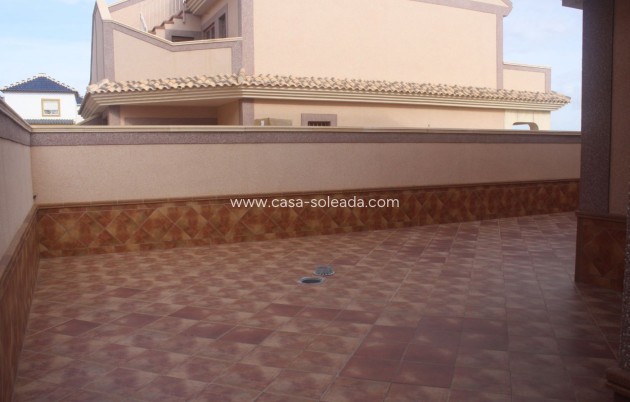 Obra nueva - Adosado - Torrevieja
