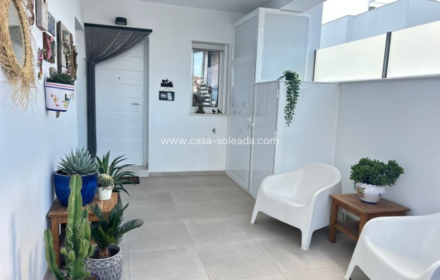 Reventa - Apartamento / piso - Pilar de la Horadada