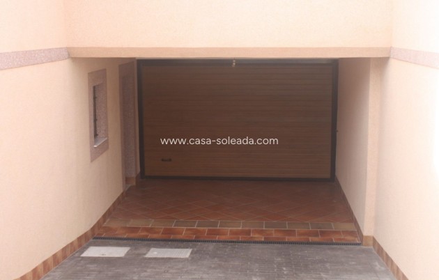 Obra nueva - Adosado - Torrevieja