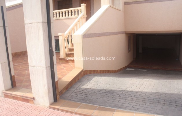 Obra nueva - Adosado - Torrevieja