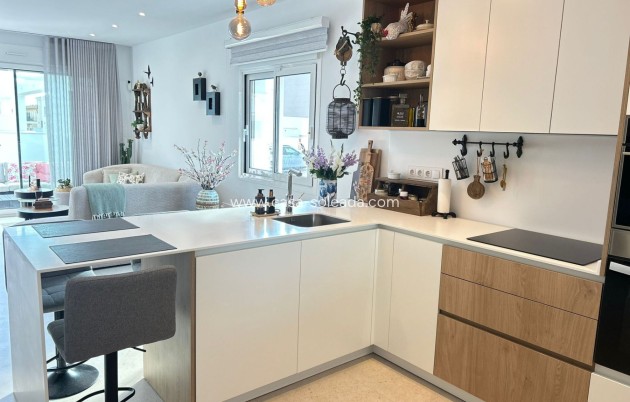 Reventa - Apartamento / piso - Pilar de la Horadada