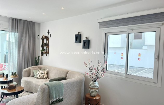 Reventa - Apartamento / piso - Pilar de la Horadada