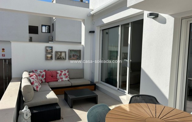 Reventa - Apartamento / piso - Pilar de la Horadada