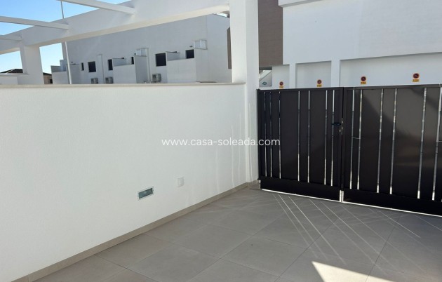 Reventa - Apartamento / piso - Pilar de la Horadada