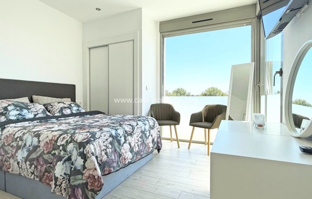 Herverkoop - Villa - Orihuela Costa - Villamartín