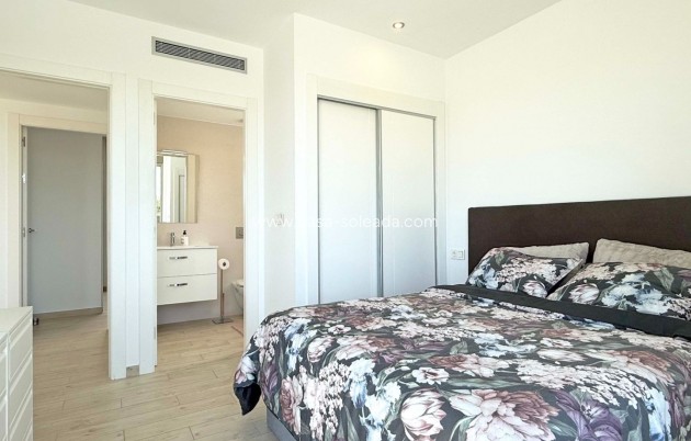 Herverkoop - Villa - Orihuela Costa - Villamartín