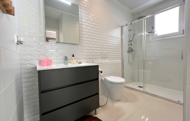Herverkoop - Villa - Dehesa De Campoamor - Costa Blanca