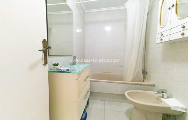 Wiederverkauf - Wohnung - Torrevieja - Playa del Cura