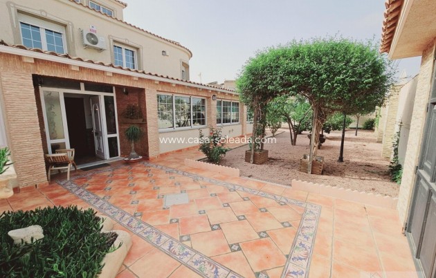 Herverkoop - Villa - Torrevieja - La Siesta