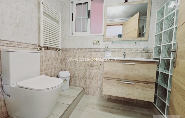 Herverkoop - Villa - Torrevieja - La Siesta