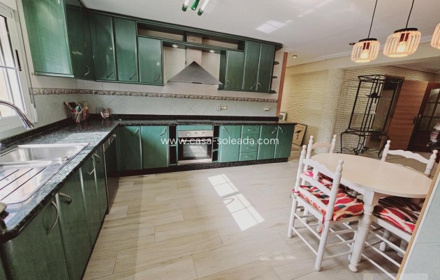 Herverkoop - Villa - Torrevieja - La Siesta