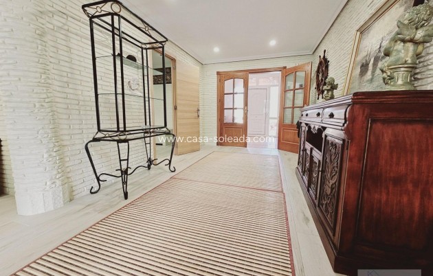 Herverkoop - Villa - Torrevieja - La Siesta