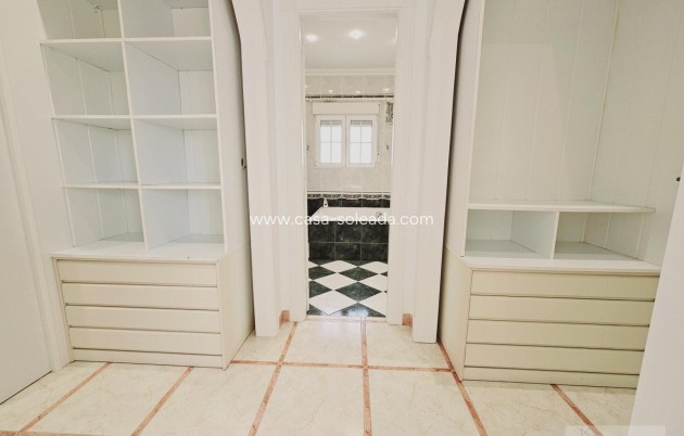 Herverkoop - Villa - Torrevieja - La Siesta