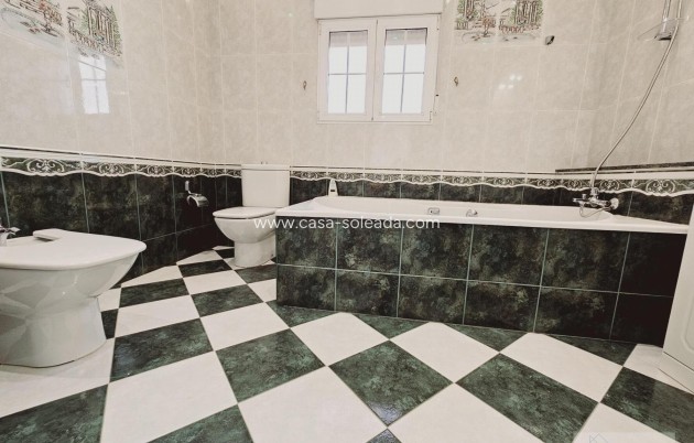 Herverkoop - Villa - Torrevieja - La Siesta