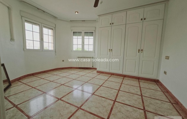 Herverkoop - Villa - Torrevieja - La Siesta
