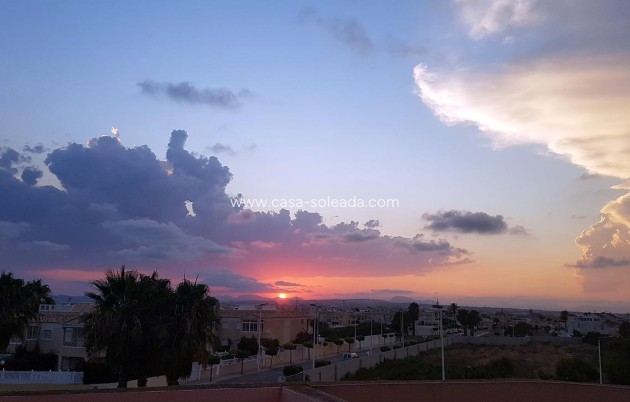 Herverkoop - Herenhuis - Torrevieja - La Siesta