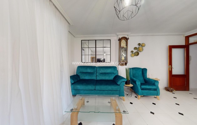 Resale - Apartment / flat - Torrevieja - Playa del Cura