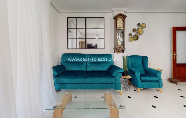 Resale - Apartment / flat - Torrevieja - Playa del Cura