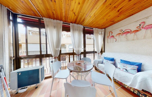 Resale - Apartment / flat - Torrevieja - Playa del Cura