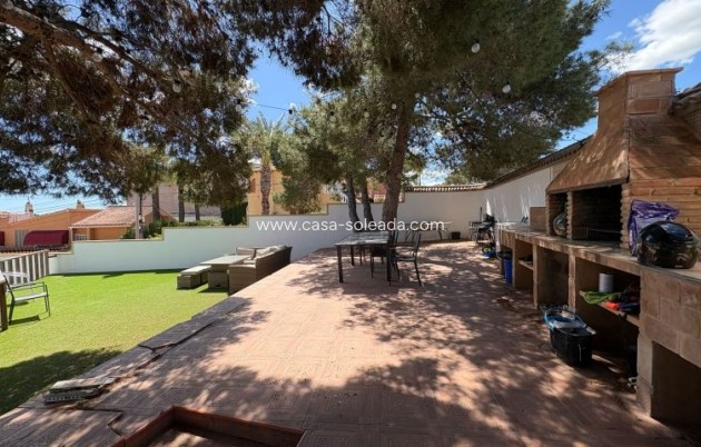 Resale - Villa - Torrevieja - Costa Blanca
