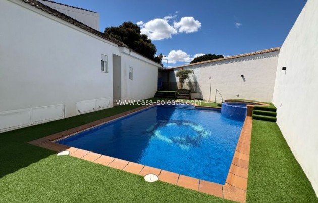 Resale - Villa - Torrevieja - Costa Blanca