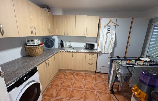 Resale - Villa - Torrevieja - Costa Blanca