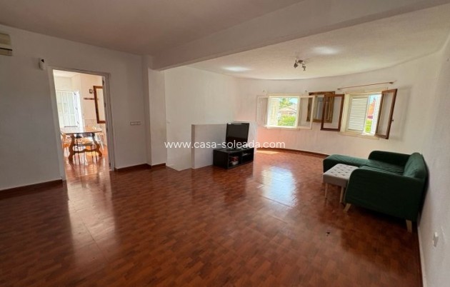 Resale - Villa - Torrevieja - Costa Blanca