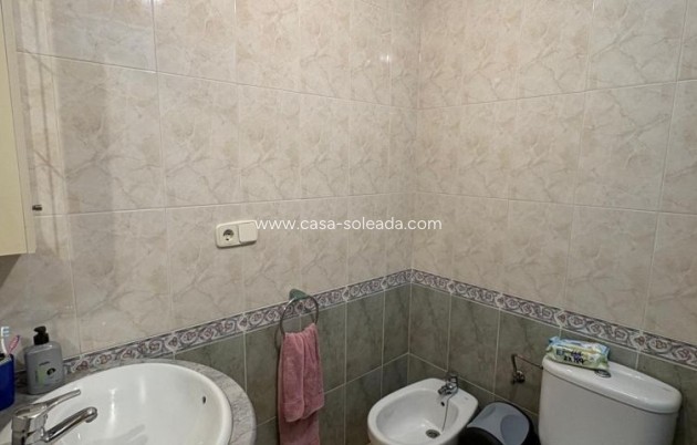 Resale - Apartment / flat - Torrevieja - Costa Blanca