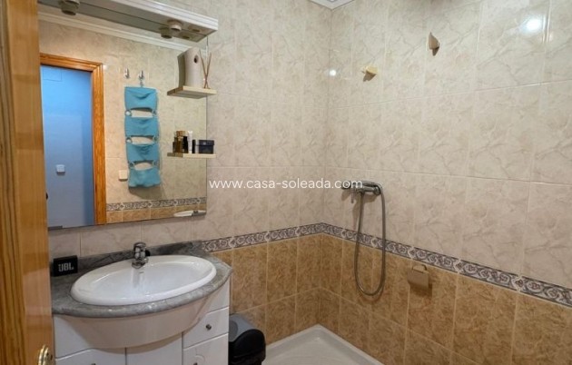 Resale - Apartment / flat - Torrevieja - Costa Blanca