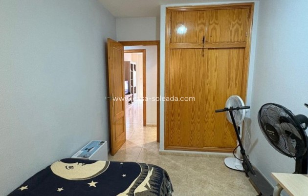 Resale - Apartment / flat - Torrevieja - Costa Blanca
